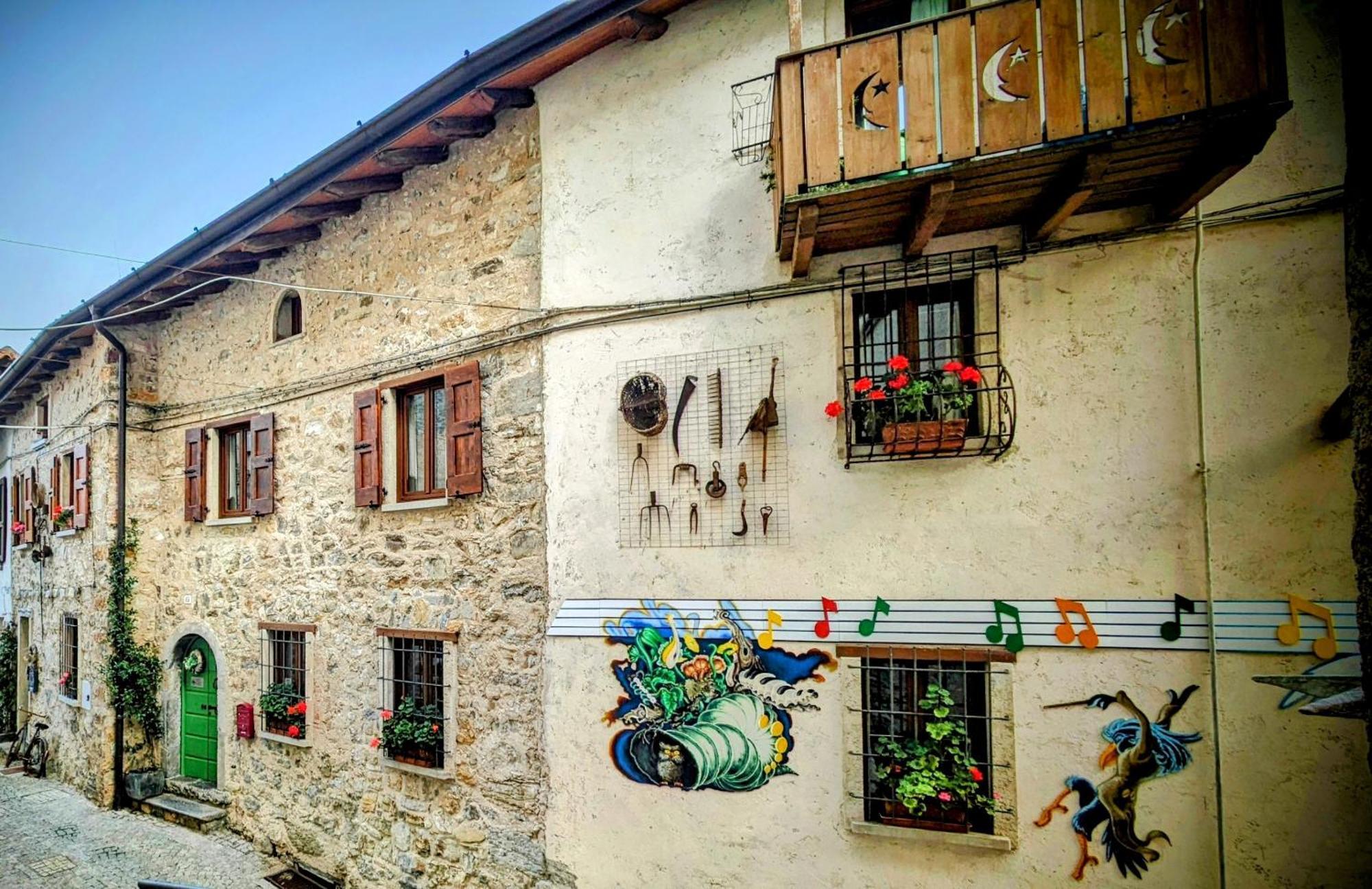 B&B Piccolo Tibet Lavenone Екстериор снимка